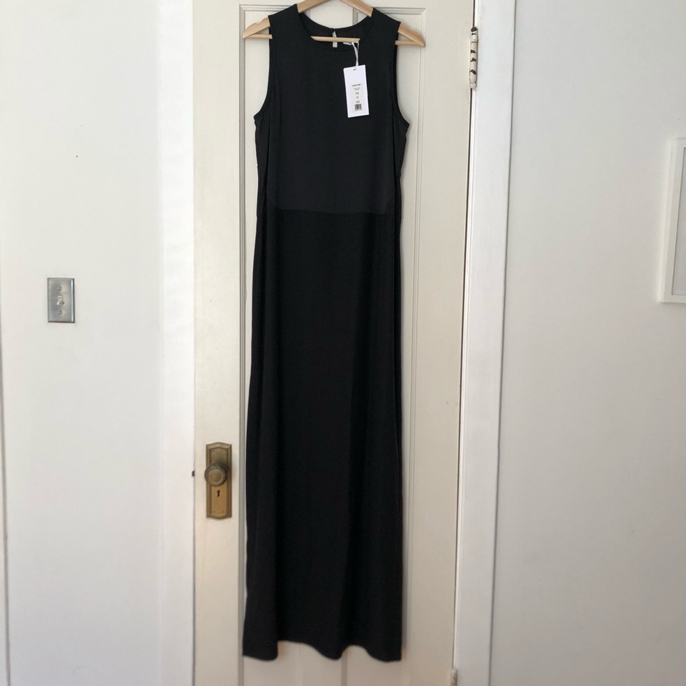Elegant NWT Elizabeth and James Black silk gown